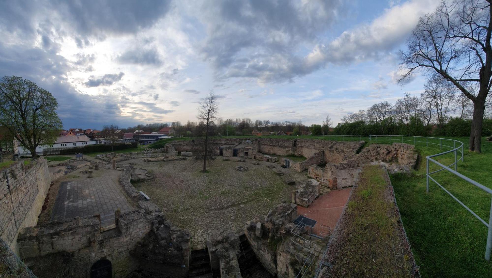 Ferienwohnungen An Der Schlossruine Herbsleben エクステリア 写真